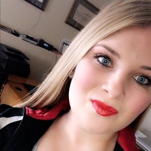 Meet your Posher, Brook